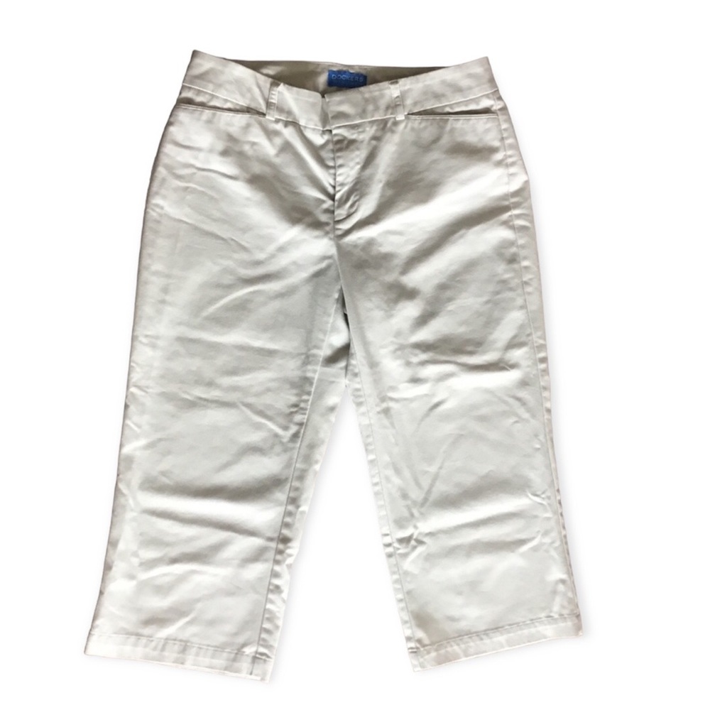 Dockers Khaki Capris Size 8 Petite